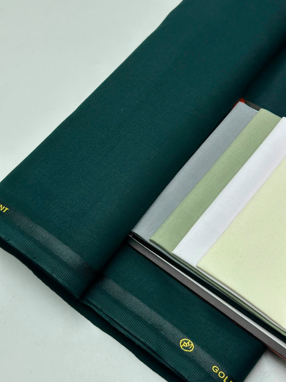 Deep Emerald Green Luxury Suiting Fabric